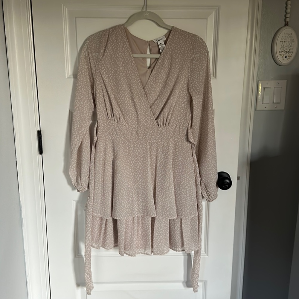 Long sleeve short dress